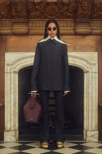 Look 22